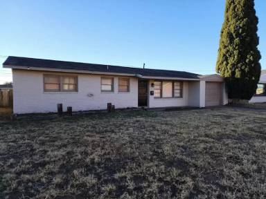 Main picture of 3309 Thomas Ave