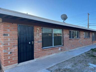 Main picture of 109 E Alturas St