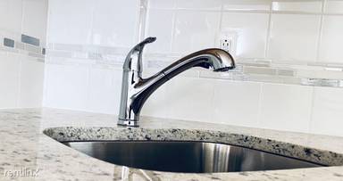 Main picture of 5915 Kennedy Blvd E