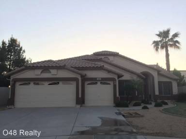 Main picture of 836 N Sinova Ave