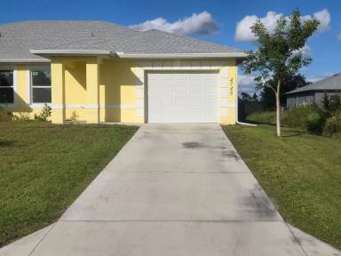 Main picture of 4748 27th St SW