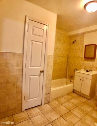 Main picture of 931 Summit Ave