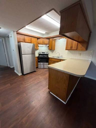 Main picture of 6720 N Randall Ct