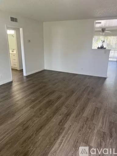 Main picture of 750 W Bonita Ave
