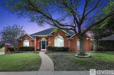 Main picture of 4500 Portrait Ln