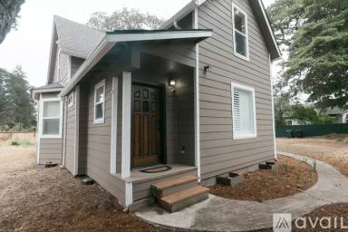 Main picture of 313 119th St S