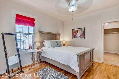 Main picture of 626 N Alameda Blvd