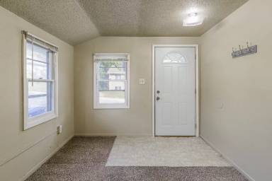 Main picture of 824 23rd St