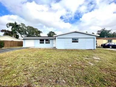 Main picture of 1228 Victoria Dr