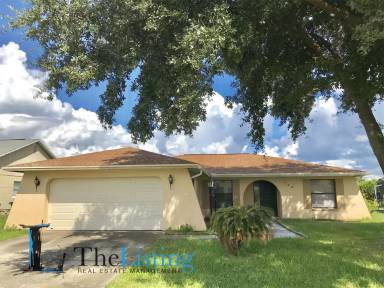 Main picture of 106 Bianca Ct