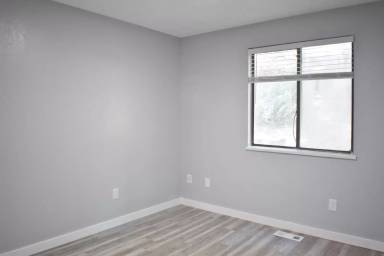 Main picture of 951 Iowa Ave