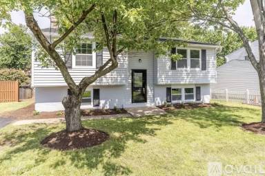 Main picture of 131 N Garfield Rd