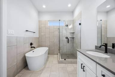 Main picture of 6107 De Campo St