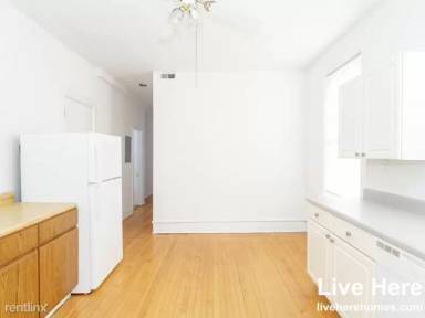 Main picture of 2315 N Southport Ave