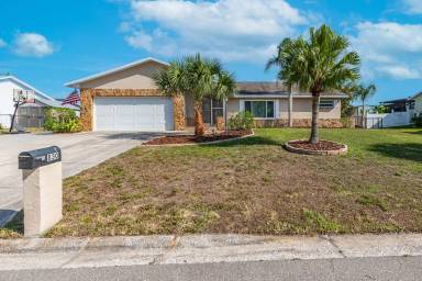 Main picture of 830 Eagle Ln