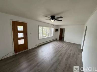 Main picture of 1369 Penn Ave