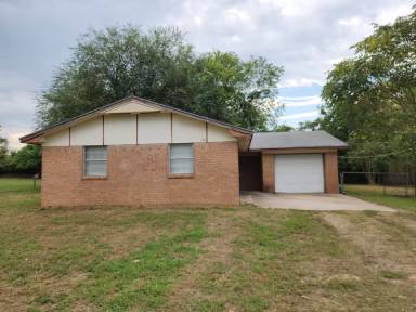 Main picture of 3415 Colbert St