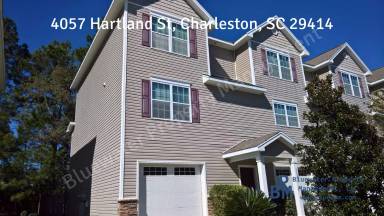 Main picture of 4089 Hartland St