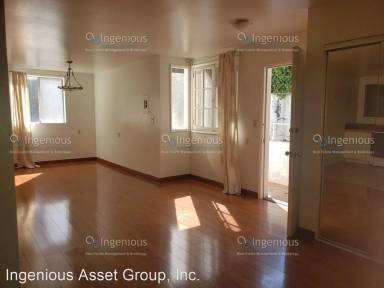 Main picture of 844 N San Vicente Blvd