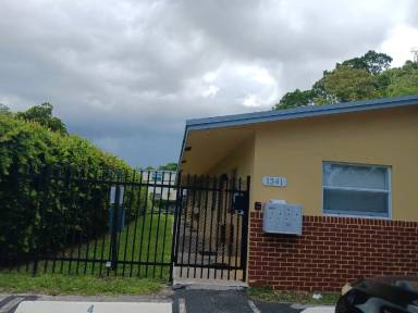 Main picture of 1341 NE 5th Ter