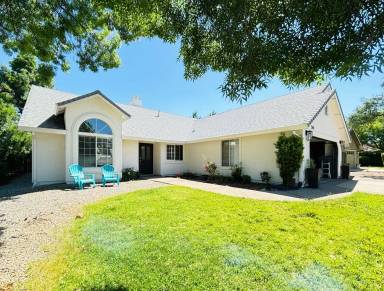 Main picture of 555 Reddington Dr