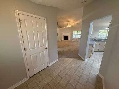 Main picture of 4902 Chads Cir