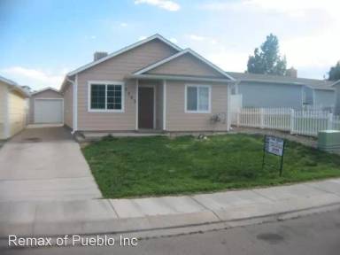Main picture of 2703 Mirror Ave