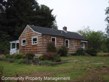 Main picture of 261 Railroad Ave