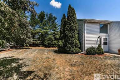 Main picture of 705 Lake Ave