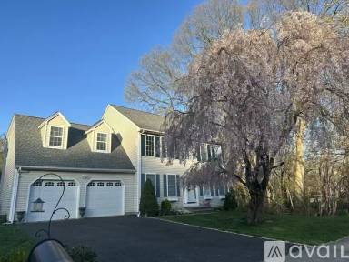 Main picture of 60 Settlers Ridge Rd