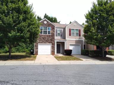 Main picture of 4062 Queensbridge Rd