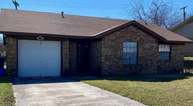 Main picture of 834 Michelle Dr