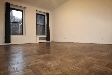 Main picture of 107 E 88th St