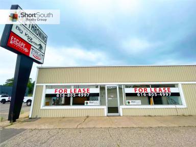 Main picture of 3661 Plainfield Ave NE