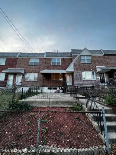 Main picture of 1928 S 29th St