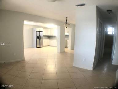 Main picture of 11240 SW 5th Ter