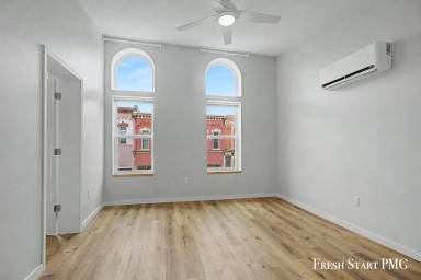 Main picture of 134 Maple St