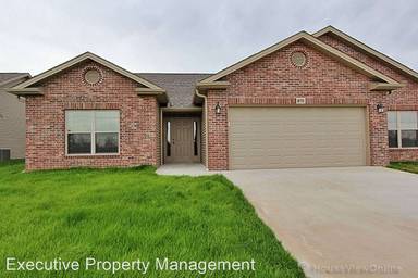 Main picture of 863 Broadridge Dr