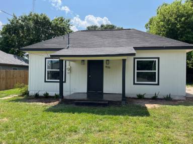 Main picture of 406 N Stephens St