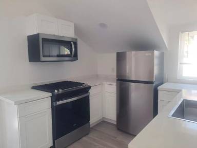 Main picture of 401-405 Wbourne St