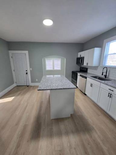 Main picture of 105 Rodgers Ave