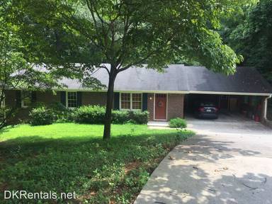 Main picture of 1580 Bainbridge Ln