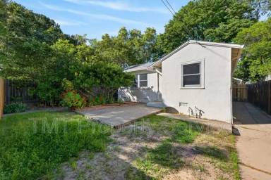 Main picture of 3124 B St