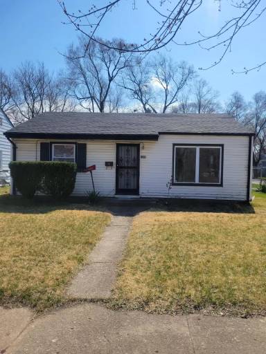 Main picture of 1201 E 35th Pl