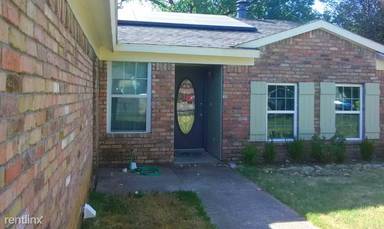 Main picture of 4828 Butterfield Rd