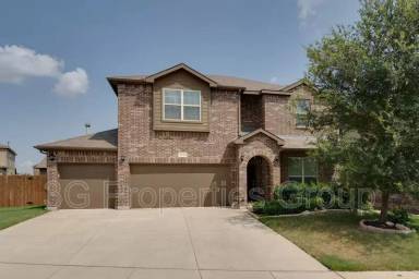 Main picture of 15724 Wheelwright Ln