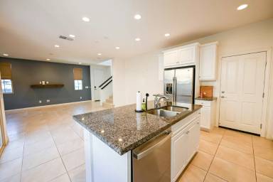 Main picture of 952 Sea Glass Way