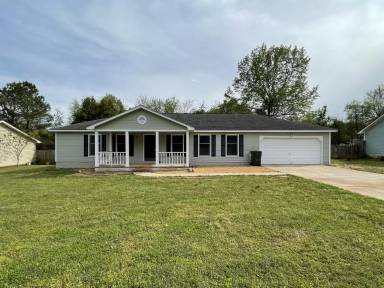 Main picture of 128 Springfield Ln