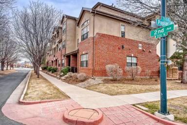 Main picture of 180 Poplar St