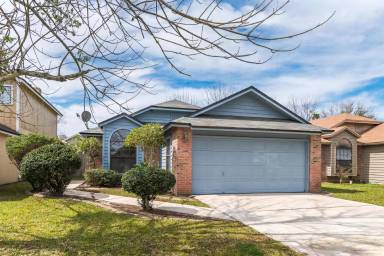 Main picture of 3852 Union Pacific Dr E
